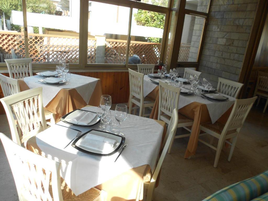 Hotel Ristorante La Terrazza ลิโด ดิ กามาโยเร ภายนอก รูปภาพ